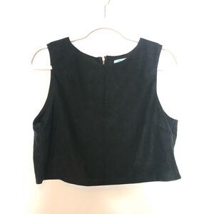 She + Sky Black Suede Like Crop Top Size Large